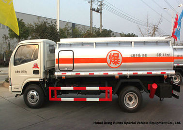 China Brennöllieferwagen der Brennstoffaufnahme-4x2 4000 L mit Zweikreis-komprimierter Druckluftbremsanlage fournisseur