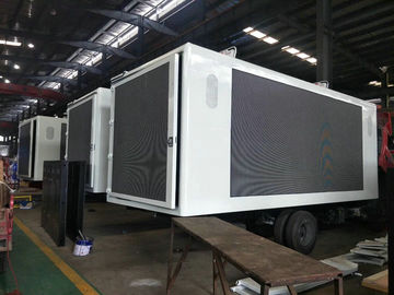 China LED-Anschlagtafel-LKW-Kasten Boby, das mit geführtem Schirm-LKW-Kasten für LKW LED-Anzeigen-Werbung im Freien besonders anfertigt fournisseur