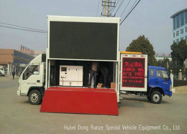 China Im Freien mobiler LED mobiler LKW Forland 4X2 Tätigkeits-für die Werbung von LED-Video fournisseur