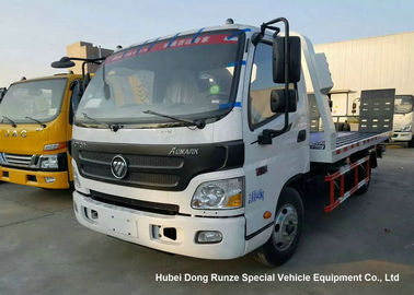 China 4 Tonne hydraulischer Wrecker-Abschleppwagen, Flachbettwiederaufnahme-LKW mit Cummins Engine fournisseur