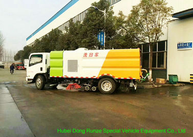 China Straßen-Reinigung ISUZUS EFL 700 und Kehrmaschine-LKW mit Bürsten-Hochdruck-Wasser fournisseur