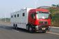 Mobiler kampierender LKW SITRAK im Freien mit Unterbringungspackwagen des Wohnzimmers fournisseur